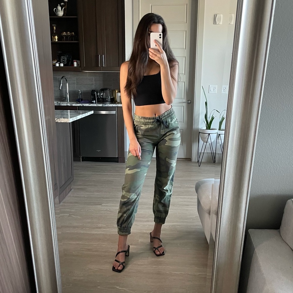 TNA Alix Pant in Camo